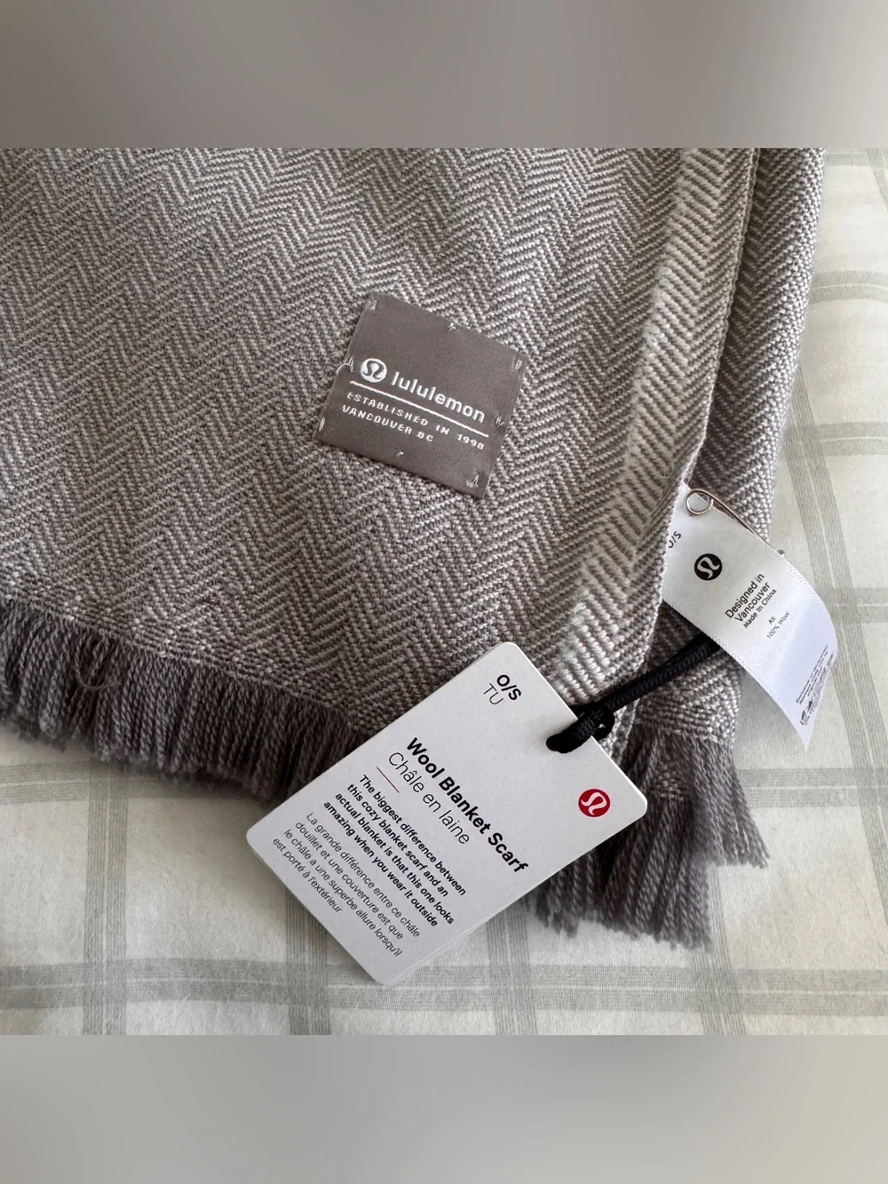 🆕🩶 Lululemon Wool Blanket Scarf - Gull Grey White Opal